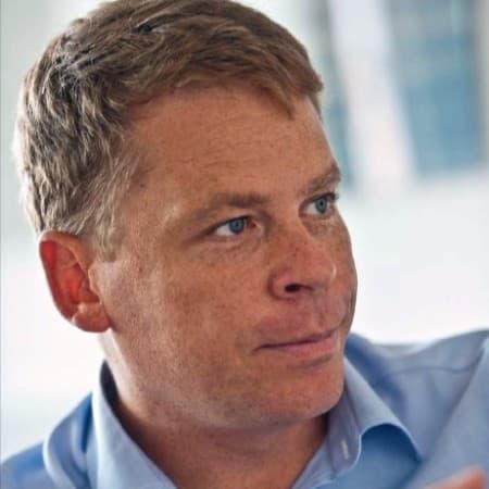 Dr. Stefan Weber avatar